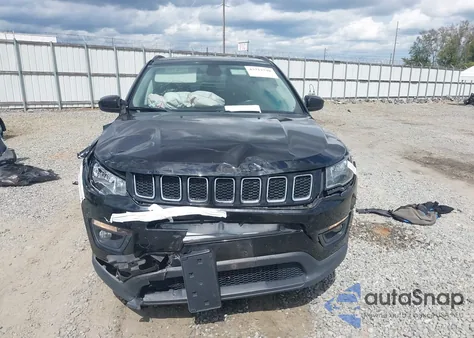 2020 Jeep Compass Latitude 4X4 из США, поврежденный, VIN 3C4NJDBB5LT157152